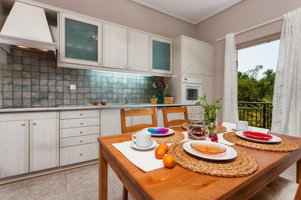Galatea Apartment Kypseli Exterior photo